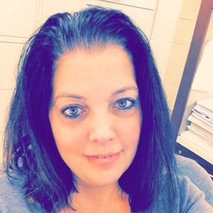 Meet your Posher, Deena